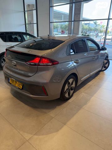 יונדאי איוניק