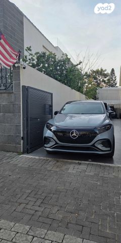 מרצדס-בנץ EQS SUV