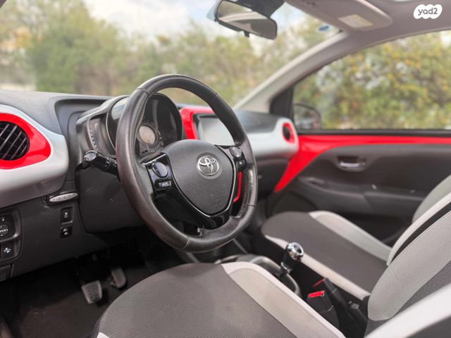 טויוטה אייגו