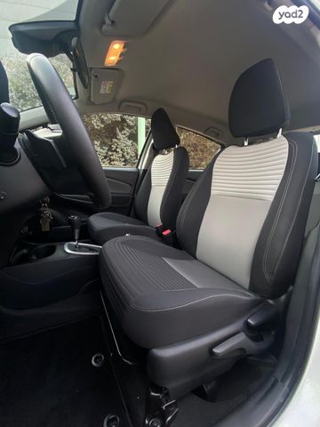 טויוטה יאריס