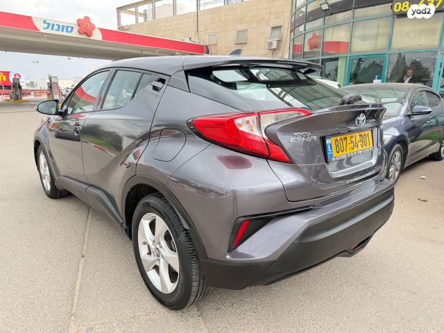 טויוטה C-HR