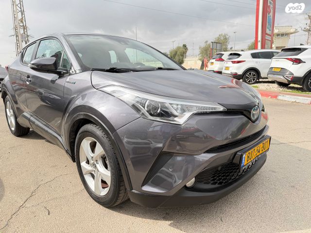 טויוטה C-HR
