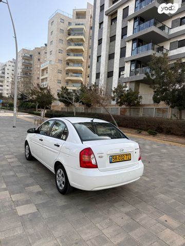 יונדאי אקסנט i25