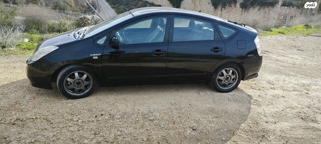 טויוטה פריוס