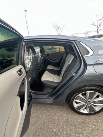 יונדאי איוניק