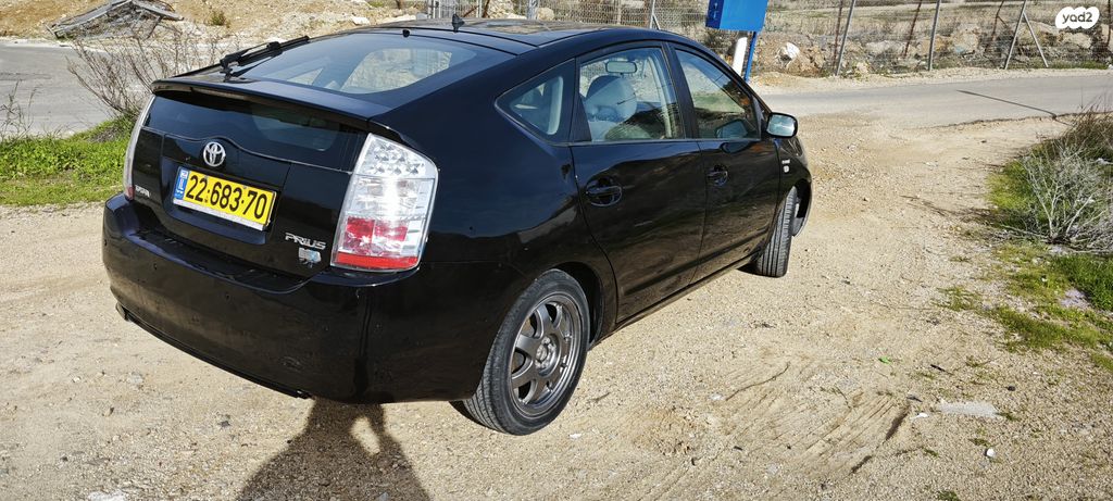 טויוטה פריוס