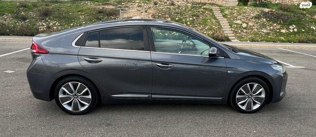 מודעת רכב יונדאי איוניק 1