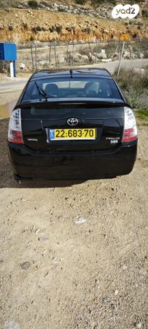 טויוטה פריוס