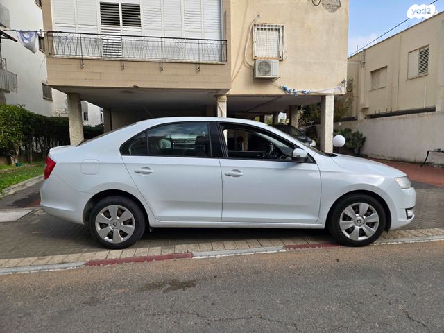 סקודה ראפיד