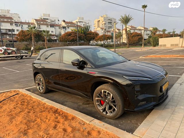 מודעת רכב הונגצ'י EHS7