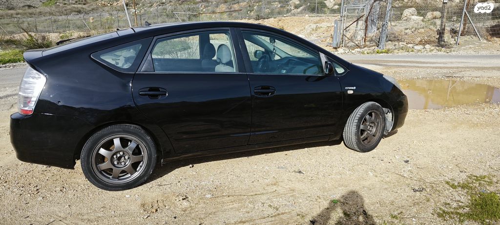 טויוטה פריוס