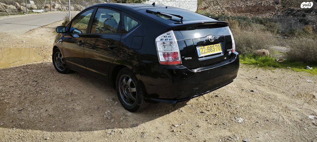 טויוטה פריוס