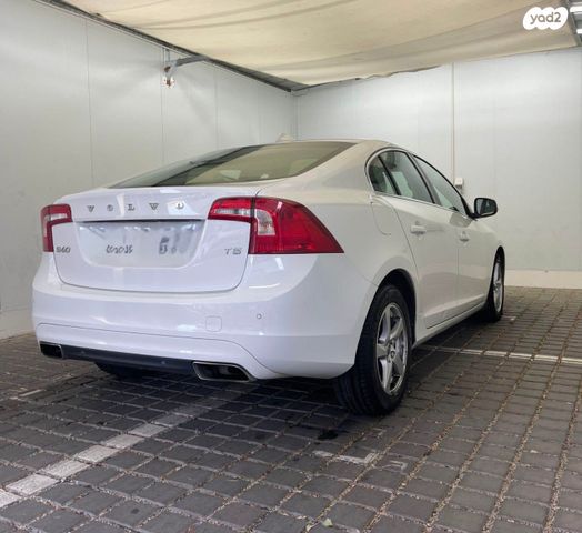 וולוו S60