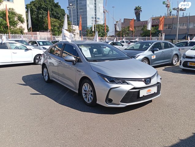 מודעת רכב טויוטה קורולה