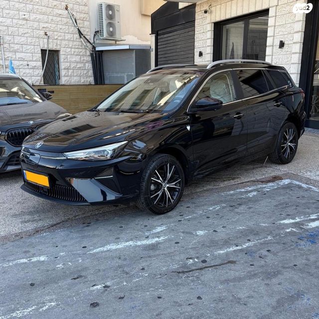 מודעת רכב אם ג'י MG5