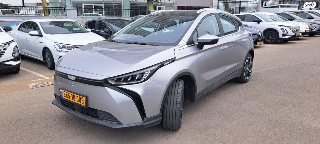 ג׳ילי Geometry C