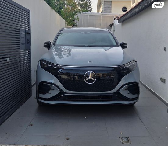 מרצדס-בנץ EQS SUV