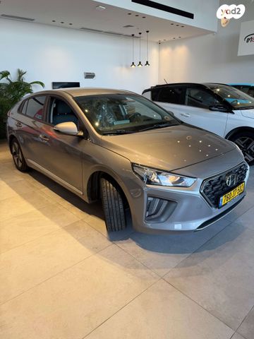 יונדאי איוניק