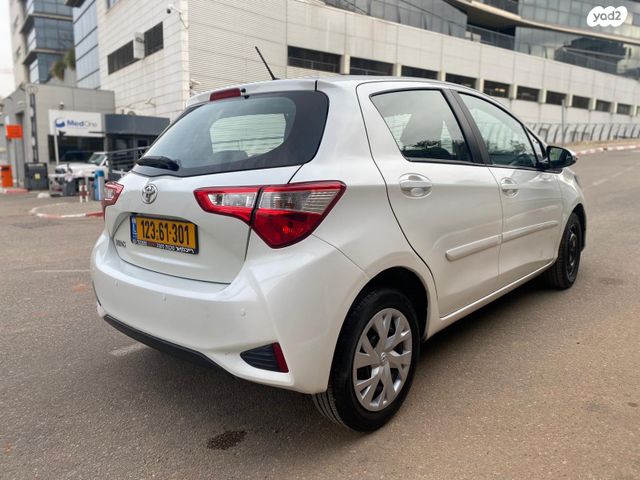 מודעת רכב טויוטה יאריס 2