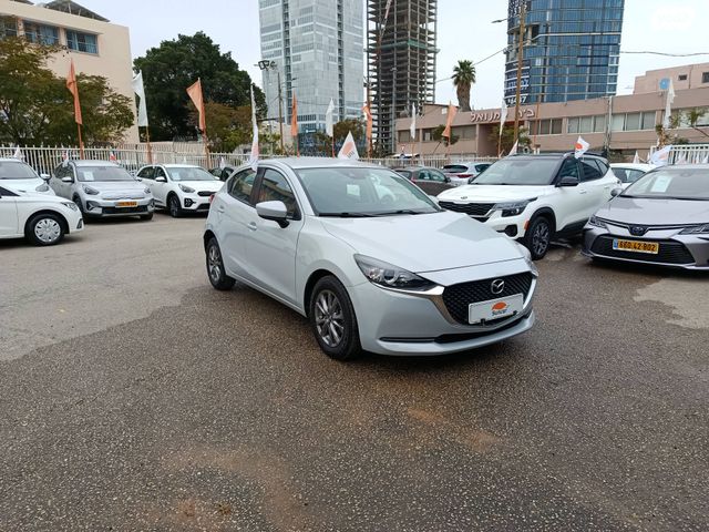 מודעת רכב מאזדה 2