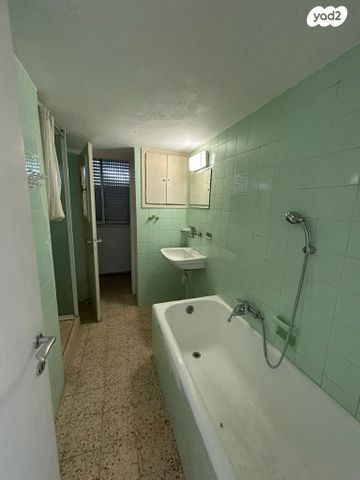 דירה, הרופא זלוצ'יסטי 34, אחוזה, חיפה