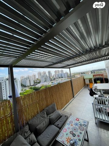 גג/ פנטהאוז, תאשור 3, קרית השרון, נתניה