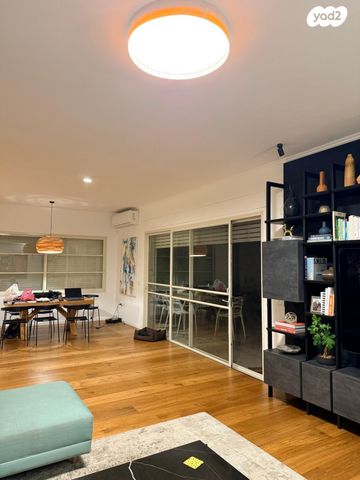 דו משפחתי, שדות 2, שאר העיר, קדימה צורן