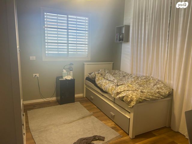 דו משפחתי, שדות 2, שאר העיר, קדימה צורן