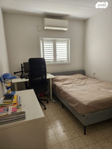 דירה, דרך רזיאל 29, צפון מזרח מרכז העיר, נתניה