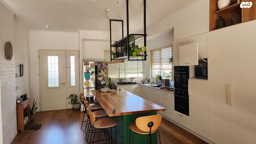 דו משפחתי, שדות 2, שאר העיר, קדימה צורן