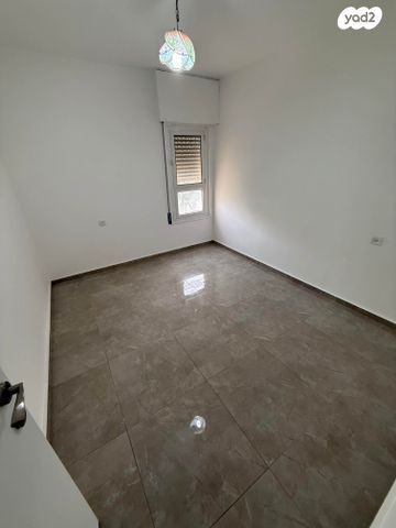 דירה, שדרות השושנים 6, בן גוריון, נצרת עילית / נוף הגליל