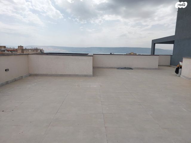 גג/ פנטהאוז, מיכאל 2, קרית שמואל, טבריה