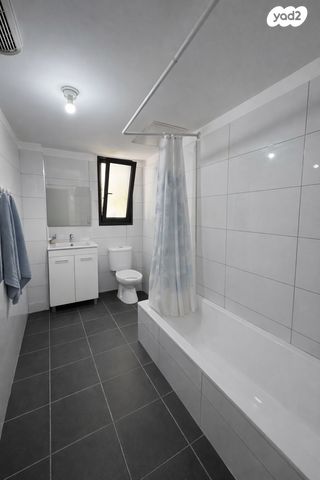 דירת גן, הפומלית 4, הדרים / כ"א, שוהם