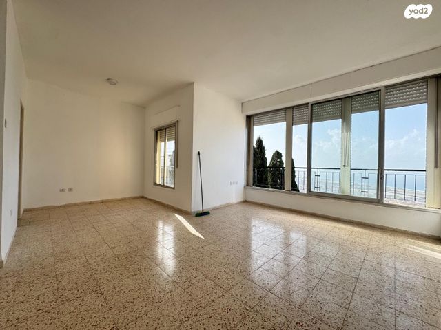 דירה, הרופא זלוצ'יסטי 34, אחוזה, חיפה