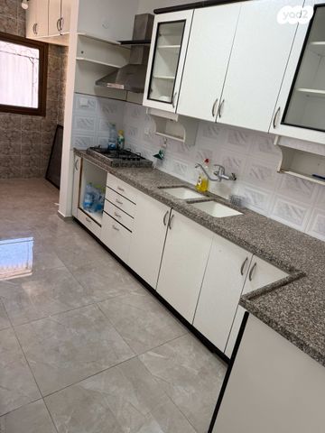 דירה, שדרות השושנים 6, בן גוריון, נצרת עילית / נוף הגליל