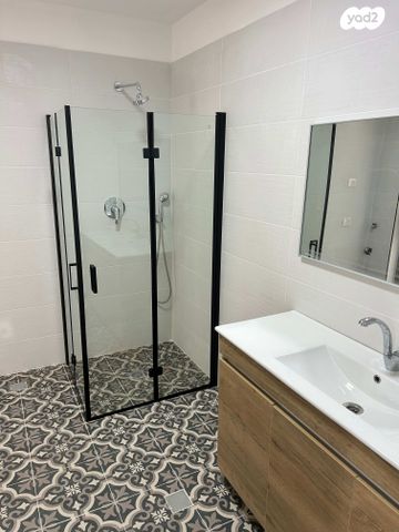 דירה, שפינוזה 25, אברמוביץ', ראשון לציון