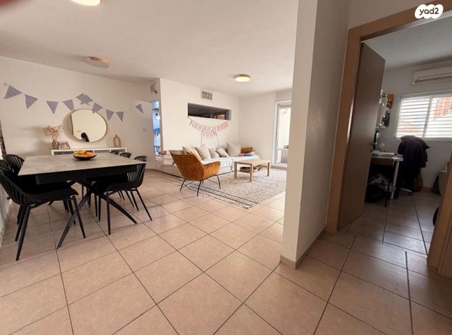 גג/ פנטהאוז, מצפה 61, חמניות, שוהם