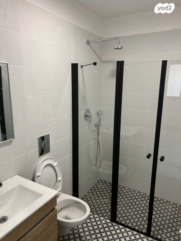 דירה, שפינוזה 25, אברמוביץ', ראשון לציון