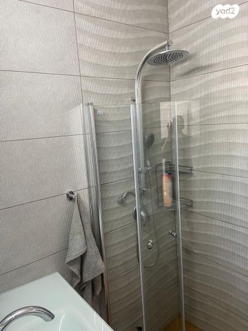 גג/ פנטהאוז, יוסף כובשי 9, שעריים, רחובות