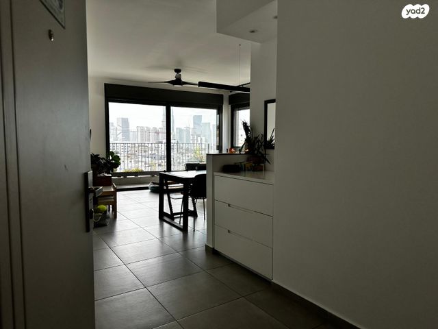 דירה, הרב חבה אליהו 7, שכונת חשמונאים, מרכז העיר א, רמת גן