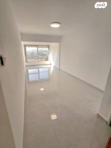 דירה, הרב חיים חביב 1, קרית היובל, ירושלים