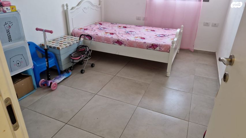 דירה, ברקת 27, אבני חן, חריש