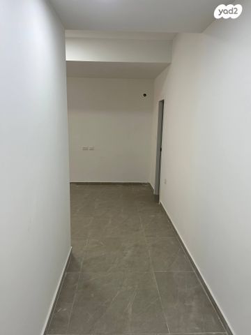 דירה, שפינוזה 25, אברמוביץ', ראשון לציון