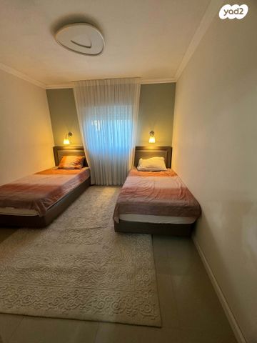 דירה, רבי אלעזר המודעי 12, האתרוג, ביתר עילית