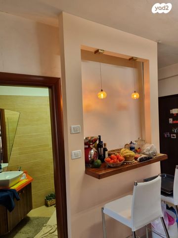 דו משפחתי, הכרכום 13, עיר גנים, ירושלים