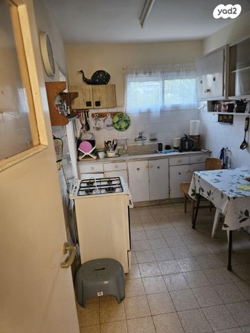 שדרות יוספטל 152