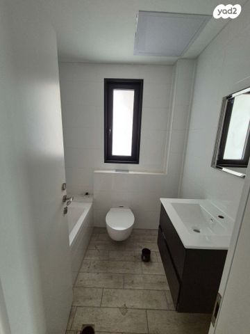 דירה, ההלכה 8, עליות, רמת גן