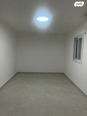 דירה, הרב אברהם הלל 5, ויצמן, רמלה