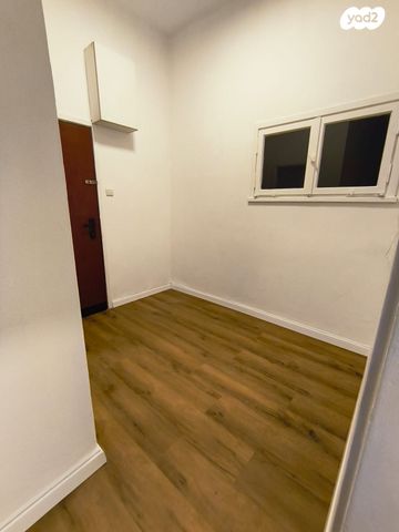 דירה, בר גיורא 20, הדר עליון, חיפה