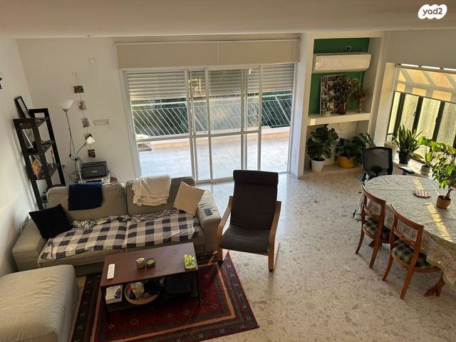 דירה, דוד פינסקי 35, כבירים, חיפה